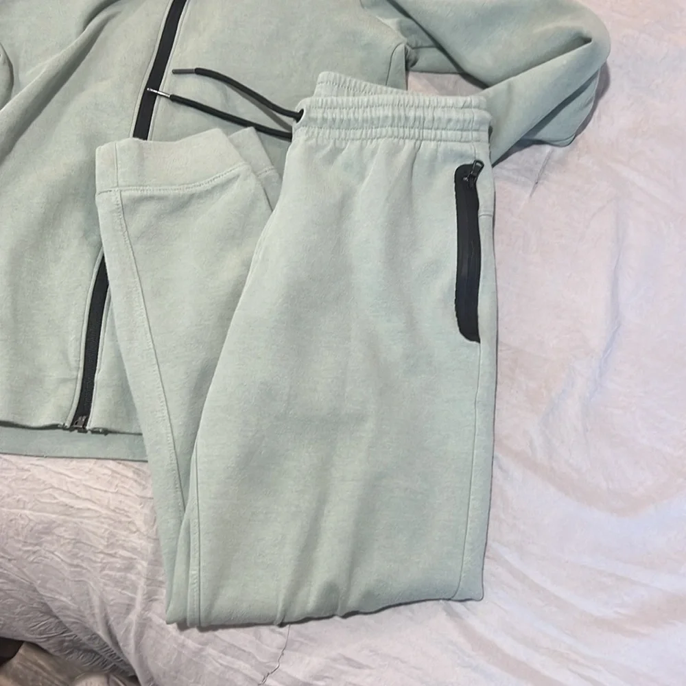 Old Navy Kids Matching Set in Light Green
